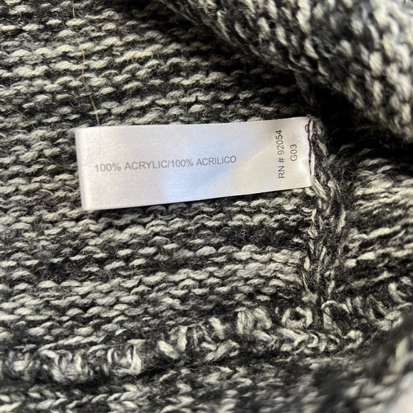 Carolyn Taylor sweater size XL - Picture 3 of 6